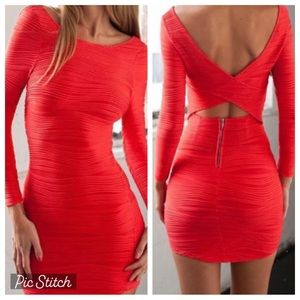 Xenia Boutique -Dress - Red Mini Bodycon/Cross-Open Back/3/4 Sleeve Size 8 NWT